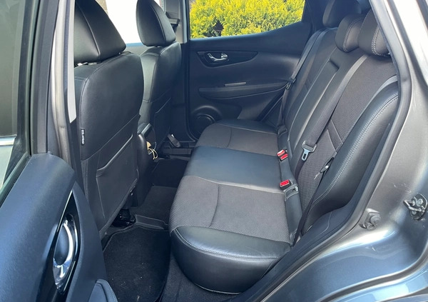 Nissan Qashqai cena 65000 przebieg: 88400, rok produkcji 2016 z Alwernia małe 37